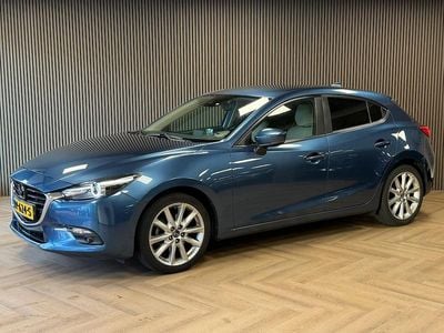 Blauw Occasion 2018 Mazda 3 Hatchback | € 13.995 (Eerlijke prijs)