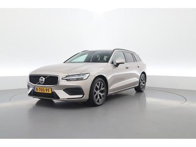 Grijs, metallic lak Gebruikt 2022 Volvo V60 Core Stationwagen | € 34.900 (Eerlijke prijs)