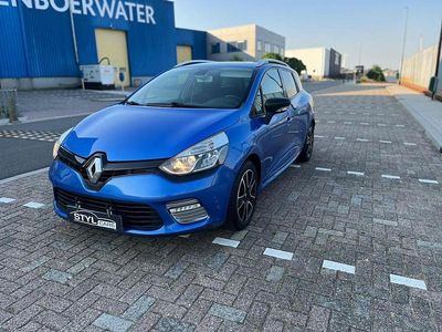 Blauw (metallic) Gebruikt 2013 Renault Clio GrandTour GT Stationwagen | € 8.950 (Eerlijke prijs)