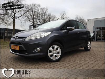 Grijs (metallic) Gebruikt 2009 Ford Fiesta Ghia Hatchback | € 4.950 (Goede deal)