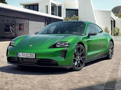 Groen Gebruikt 2022 Porsche Taycan GTS Sedan | € 89.900 (Duur)
