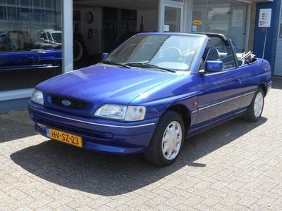 tweedehands Ford Escort Cabriolet 1.6 16V