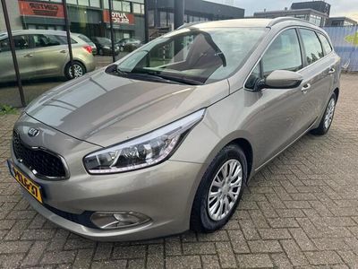 tweedehands Kia Ceed Sportswagon CEE D 1.6 GDI Comfort Pack / Navi / LED /Trekhaak