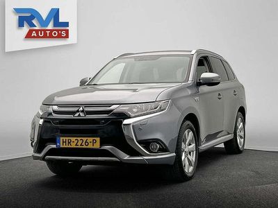 Grijs Gebruikt 2015 Mitsubishi Outlander P-HEV Instyle SUV | € 13.400 (Eerlijke prijs)