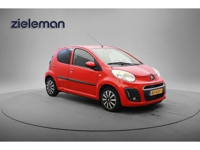 Rood Occasion 2012 Citroën C1 Exclusive Hatchback | € 2.344 (Eerlijke prijs)