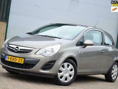 tweedehands Opel Corsa 1.2-16V Color Edition / Airco / Cruise / Nette auto