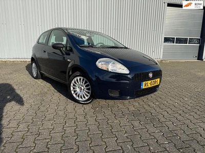 Blauw Occasion 2011 Fiat Grande Punto Hatchback | € 2.999 (Eerlijke prijs)