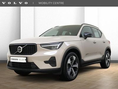 Bruin Occasion 2025 Volvo XC40 Plus SUV | € 42.950 (Eerlijke prijs)