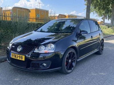 VW Golf V