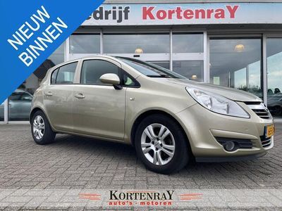 tweedehands Opel Corsa 1.4-16V Enjoy airco/nieuwstaat/5 deurs/zie foto"s