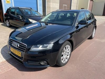 tweedehands Audi A4 Avant 1.8 TFSI Automaat 2009 - 118KW APK 11-2024 Rijdt en schakelt goed, maar lekt olie (wss klepdekselpakking achter). Boekjes aanwezig.