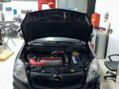 Zwart Gebruikt 2005 Opel Zafira OPC MPV | € 8.999