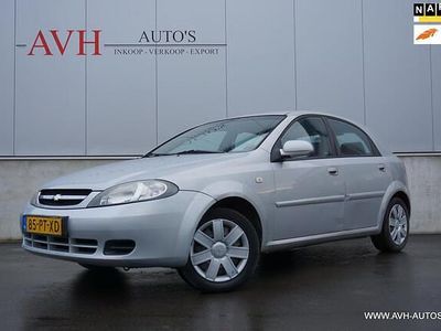 Grijs (metallic) Occasion 2004 Chevrolet Lacetti Hatchback | € 1.750