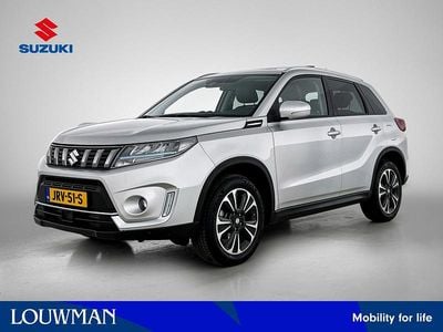 Grijs metallic Occasion 2022 Suzuki Vitara Style SUV | € 22.945 (Eerlijke prijs)