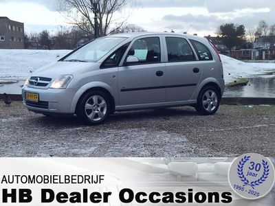 Grijs (metallic) Occasion 2004 Opel Meriva MPV | € 1.550 (Iets duurder)