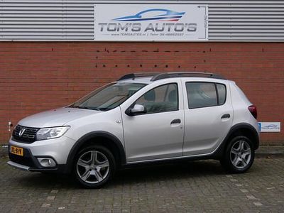 Grijs Occasion 2017 Dacia Sandero Stepway Hatchback | € 8.250 (Eerlijke prijs)