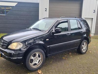 Zwart Occasion 1999 Mercedes Vito Van | € 999