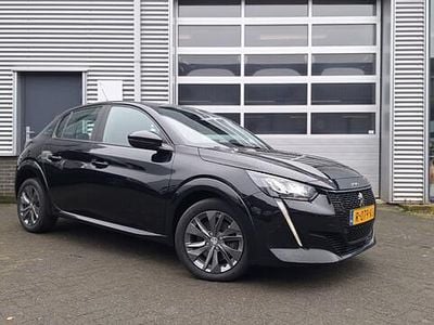 Occasion Peugeot e-208 Active 100 kW (136 PK) 2022 Zwart Hatchback
