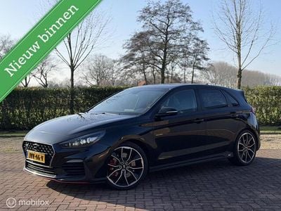 Zwart Occasion 2019 Hyundai i30 Hatchback | € 22.950 (Goede deal)