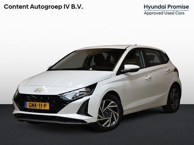 Wit Occasion 2024 Hyundai i20 Comfort Hatchback | € 18.835 (Eerlijke prijs)