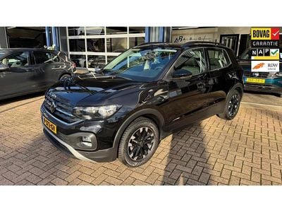 Zwart (metallic) Gebruikt 2022 VW T-Cross Life SUV | € 19.750 (Eerlijke prijs)