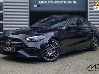 Zwart Occasion 2022 Mercedes C200 AMG line Sedan | € 45.495 (Duur)