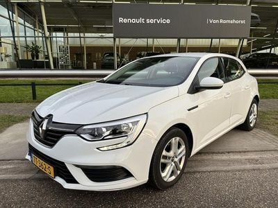 Wit Occasion 2018 Renault Mégane IV Bose Edition Hatchback | € 9.950 (Super prijs)