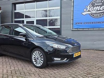 Zwart (metallic) Occasion 2017 Ford Focus Titanium Stationwagen | € 5.999 (Goede deal)