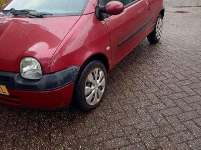 Occasion Renault Twingo Expression 58 PK (42 kW) 2006 Rood Hatchback