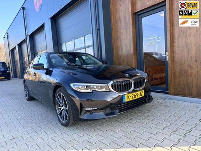 BMW 330e