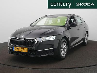 Zwart Occasion 2024 Skoda Octavia Stationwagen | € 26.900 (Eerlijke prijs)