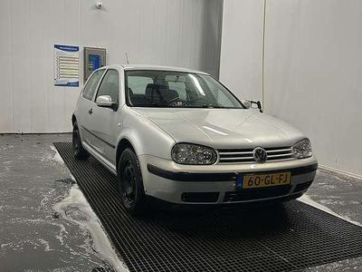 Occasion VW Golf IV Trendline 75 PK (55 kW) 2001 Grijs Hatchback
