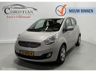 Beige Gebruikt 2011 Kia Venga Hatchback | € 5.950 (Eerlijke prijs)