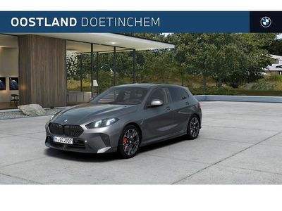 Grijs Nieuw 2025 BMW 120 M Sport Hatchback | € 55.099 (Eerlijke prijs)