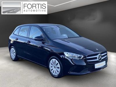 Zwart Gebruikt 2022 Mercedes B250e Business MPV | € 26.900 (Goede deal)