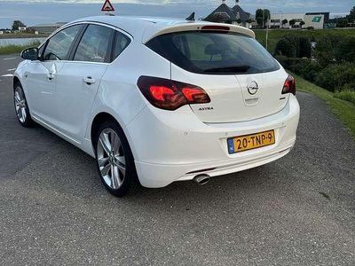 Wit Occasion 2012 Opel Astra Sport Hatchback | € 3.750 (Eerlijke prijs)