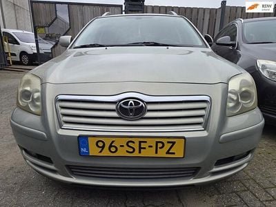 Occasion Toyota Avensis Luna 177 PK (130 kW) 2006 Groen Stationwagen