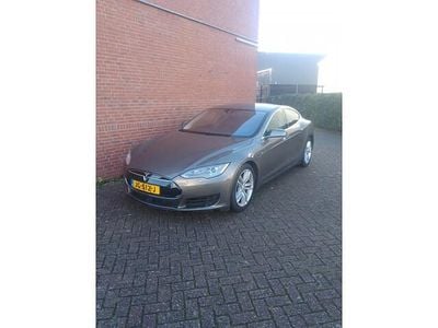 Grijs, metallic lak Occasion 2016 Tesla Model S Hatchback | € 24.500 (Eerlijke prijs)