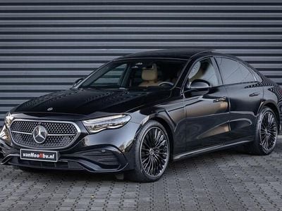 Zwart Gebruikt 2025 Mercedes E450 AMG line Sedan | € 98.900