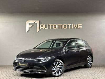Zwart Occasion 2020 VW Golf VIII Style Hatchback | € 21.990 (Eerlijke prijs)