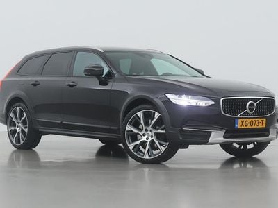 Zwart Gebruikt 2019 Volvo V90 CC Stationwagen | € 27.700 (Eerlijke prijs)