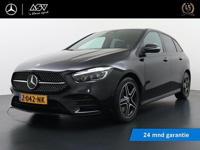 Zwart Occasion 2024 Mercedes B250e AMG line MPV | € 33.995 (Super prijs)