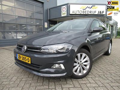 Grijs Occasion 2019 VW Polo Highline Hatchback | € 15.450 (Iets duurder)