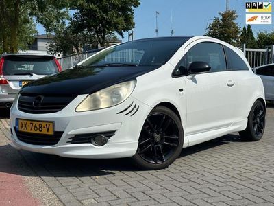 Wit Occasion 2008 Opel Corsa Cosmo Hatchback | € 3.750 (Iets duurder)