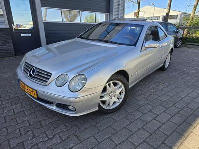 Grijs, metallic lak Gebruikt 2003 Mercedes CL500 Coupé | € 10.995