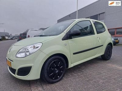 Geel Occasion 2009 Renault Twingo Dynamique Hatchback | € 1.800 (Eerlijke prijs)
