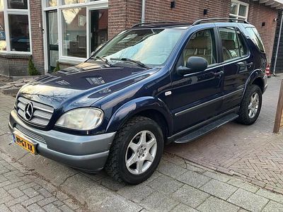 Blauw Occasion 2001 Mercedes 320 SUV | € 3.999 (Super prijs)