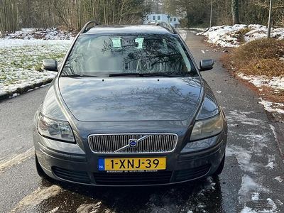 Zwart (metallic) Occasion 2005 Volvo V50 Stationwagen | € 1.650 (Eerlijke prijs)
