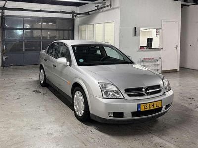 Grijs Gebruikt 2003 Opel Vectra Comfort Sedan | € 1.750 (Eerlijke prijs)