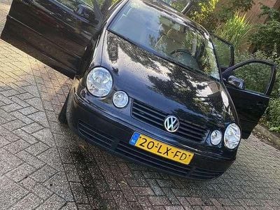 Gebruikt 2003 VW Polo Highline Sedan | € 2.000